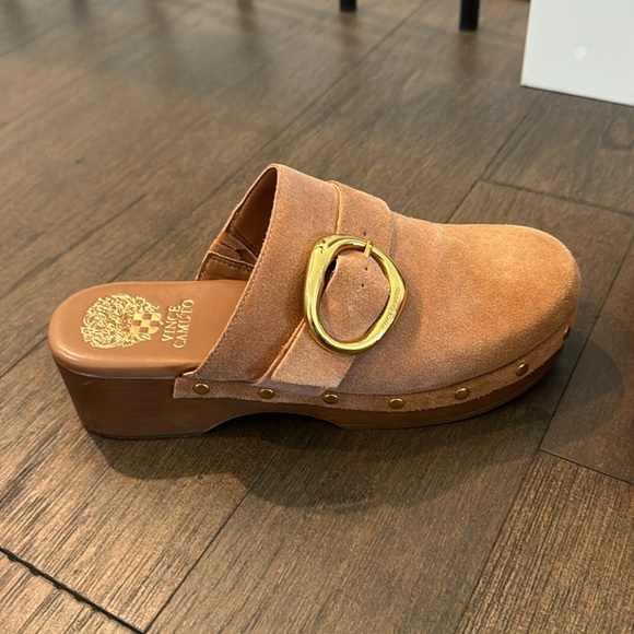 Vince Camuto Clogs - Picture 2 of 5